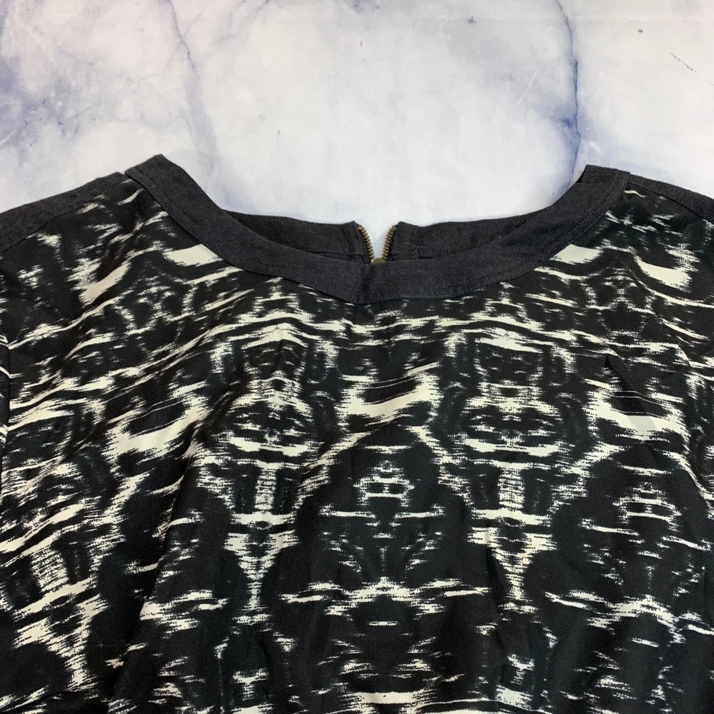 J. Crew Black White Blurred Ikat Top Blouse - Picture 8 of 8